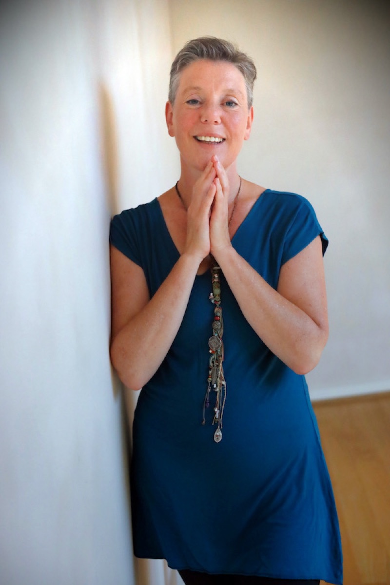 Kristin Glenewinkel im Tanzraum in Basel