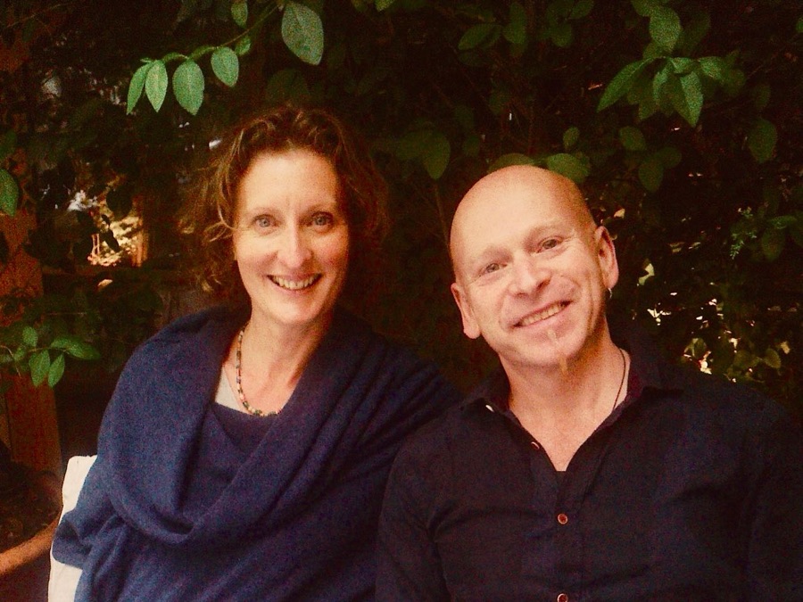 Susannah und Ya’Acov Darling Khan, Gründer der School of Movement Medicine